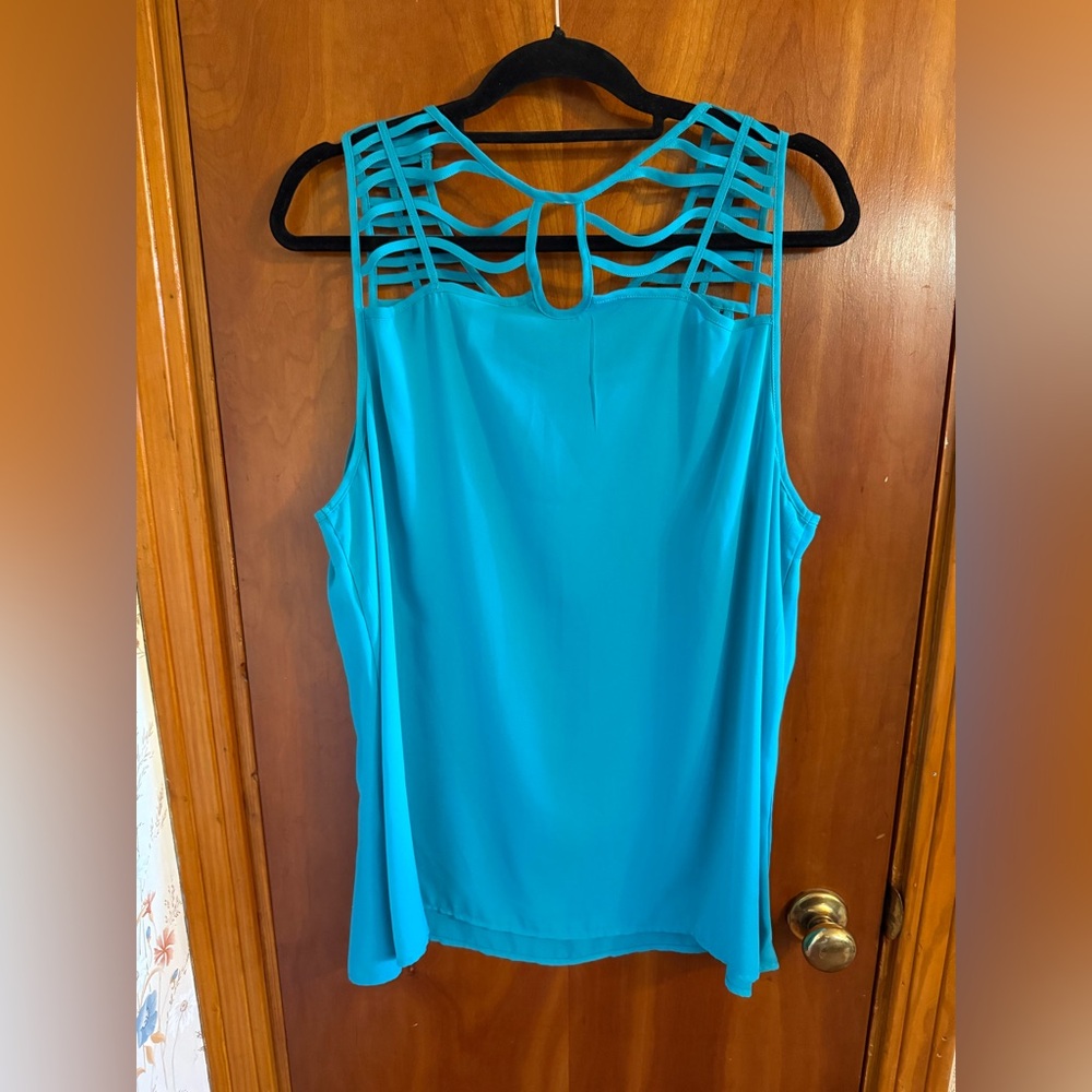 Torrid Vibrant Turquoise Strappy Top Size 2X - Picture 2 of 3